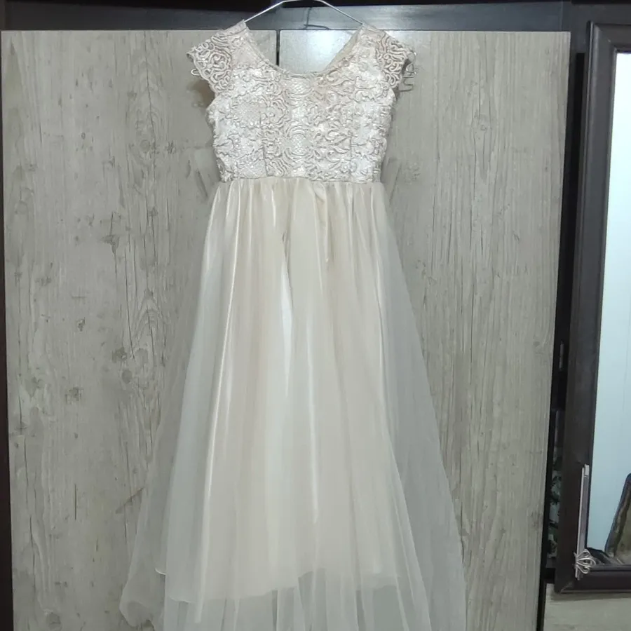 لباس مجلسی بچگانه