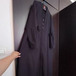 مانتو مشکی بلند درحدنو