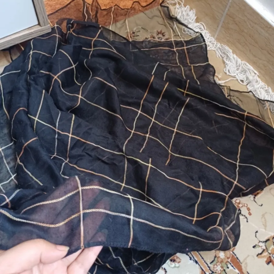 شال مشکی خطدار حریر
