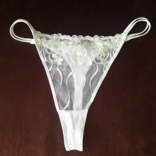 شورتهای بگلس