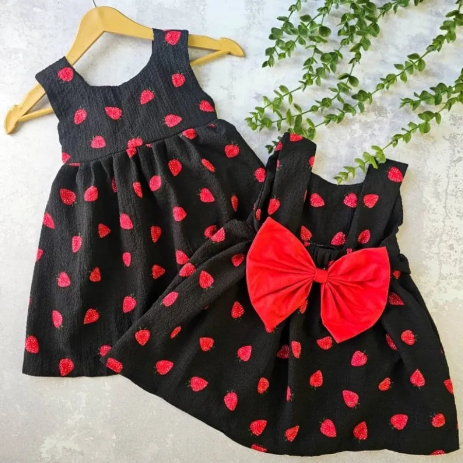 پیراهن بچگانه