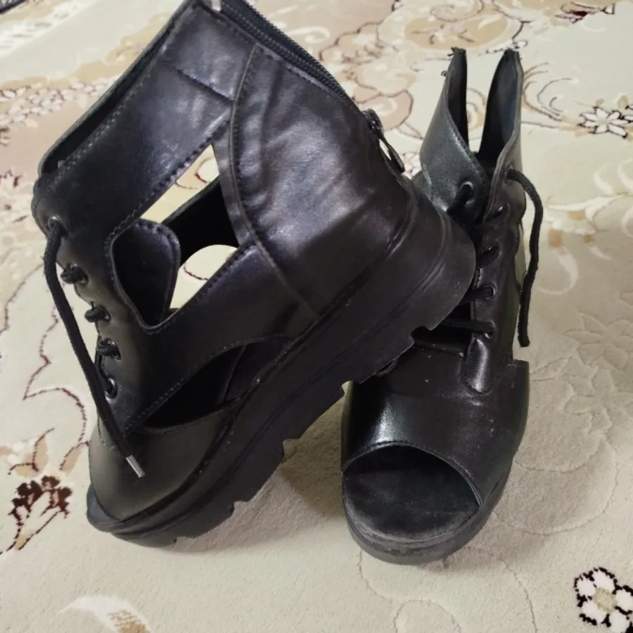 کفش تابستونی