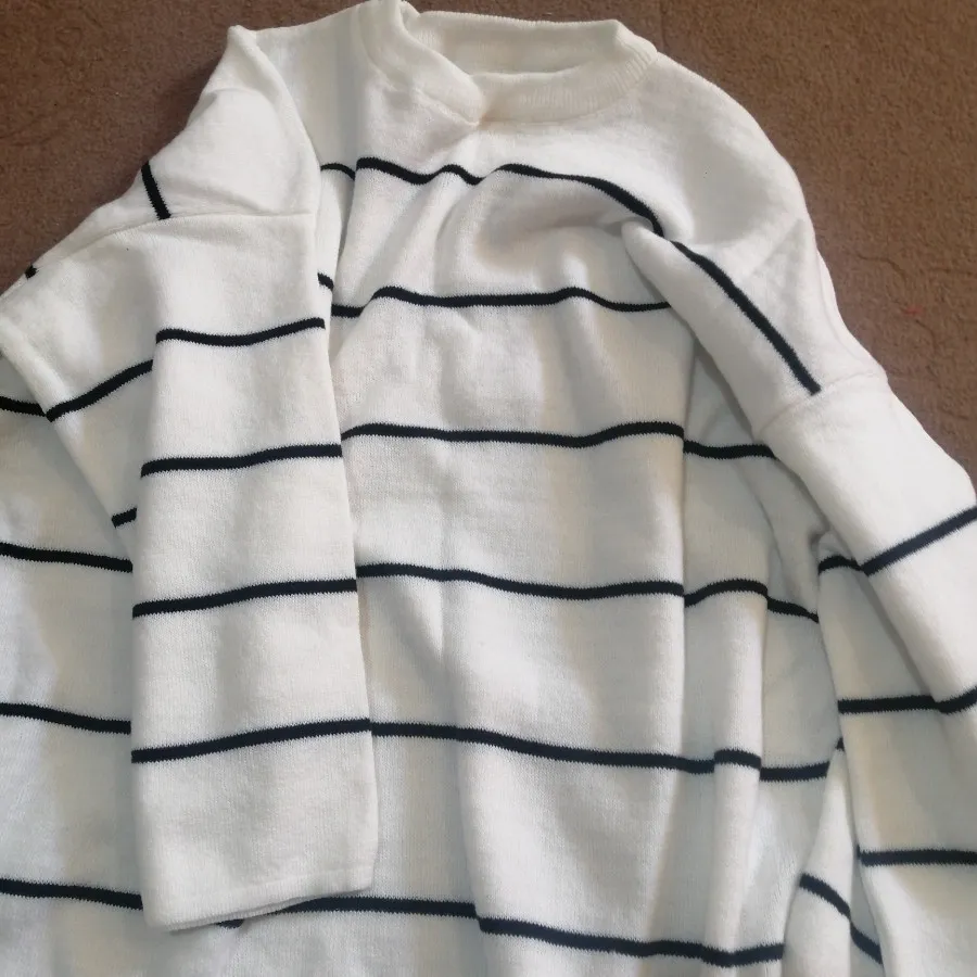 بافت سفید راه راه