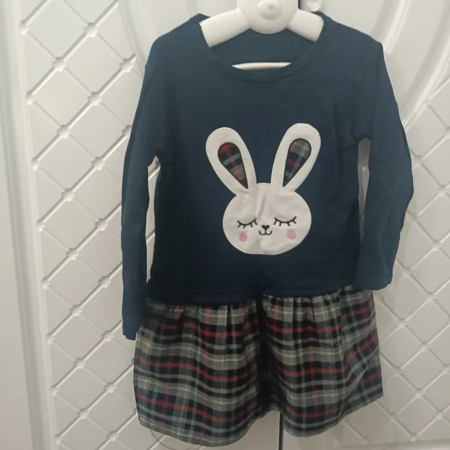 پیراهن دخترانه