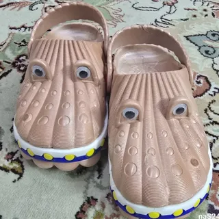 دمپایی چشم ? قلمبه