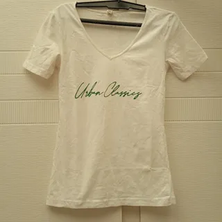 تی شرت سفید