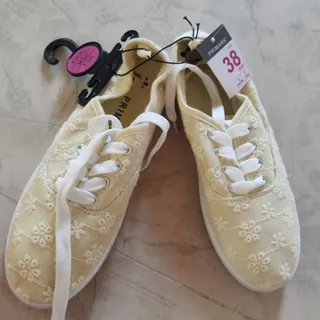 کفش کژوال لیمویی