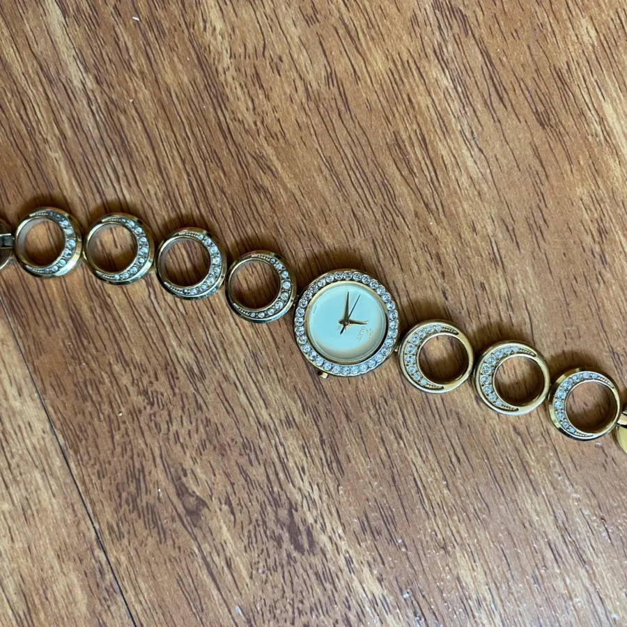 ساعت ویولت ، باطری سالم