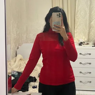 لباس قرمز