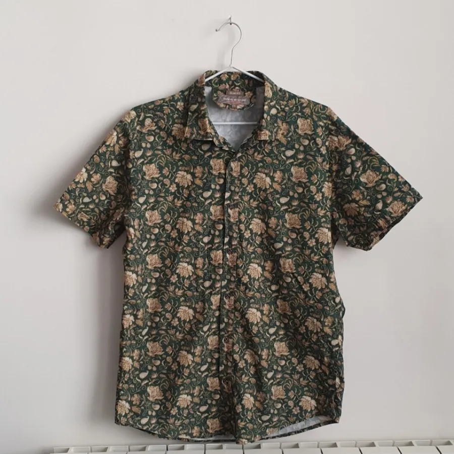 پیراهن مردانه