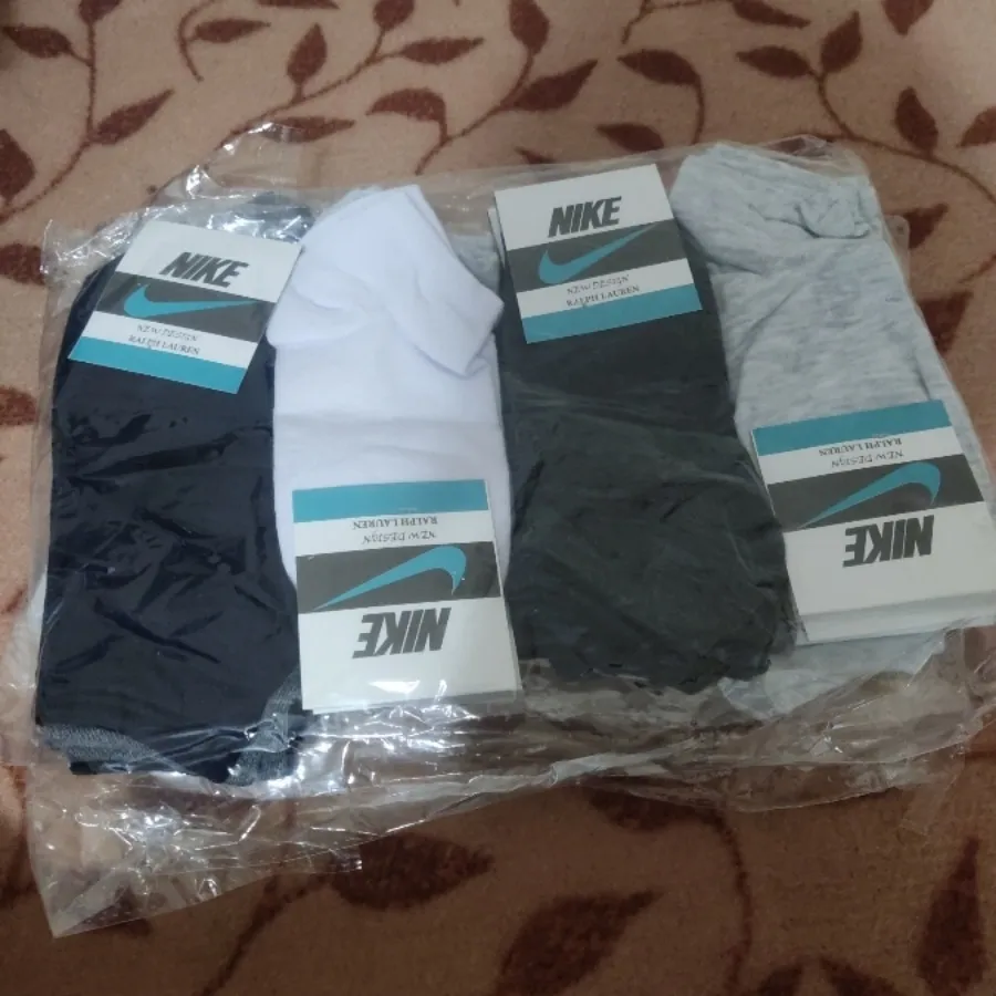 جوراب مردانه و زنانه