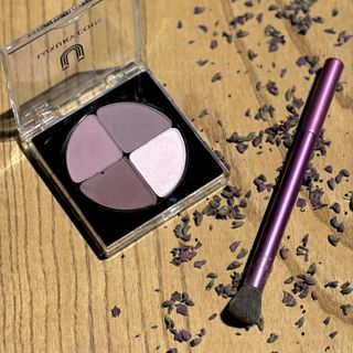 رژگونه لاکچری کوین