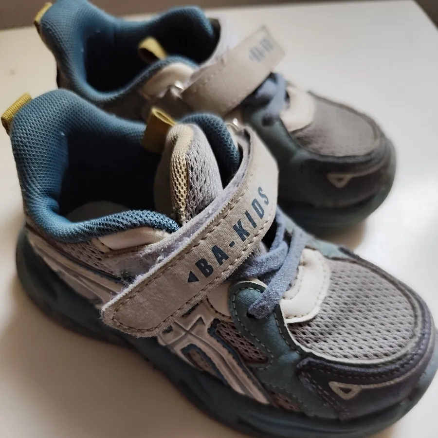 کتونی بچه گانه