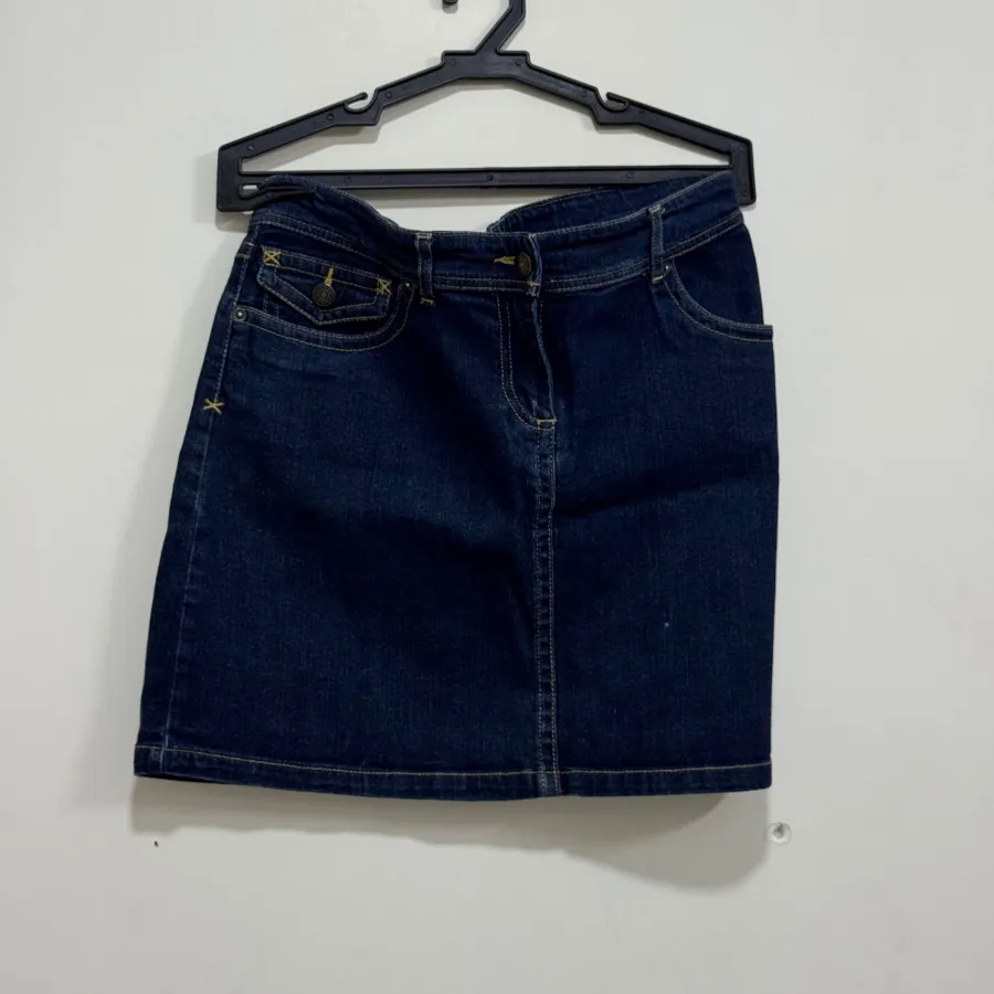 دامن لی ترک