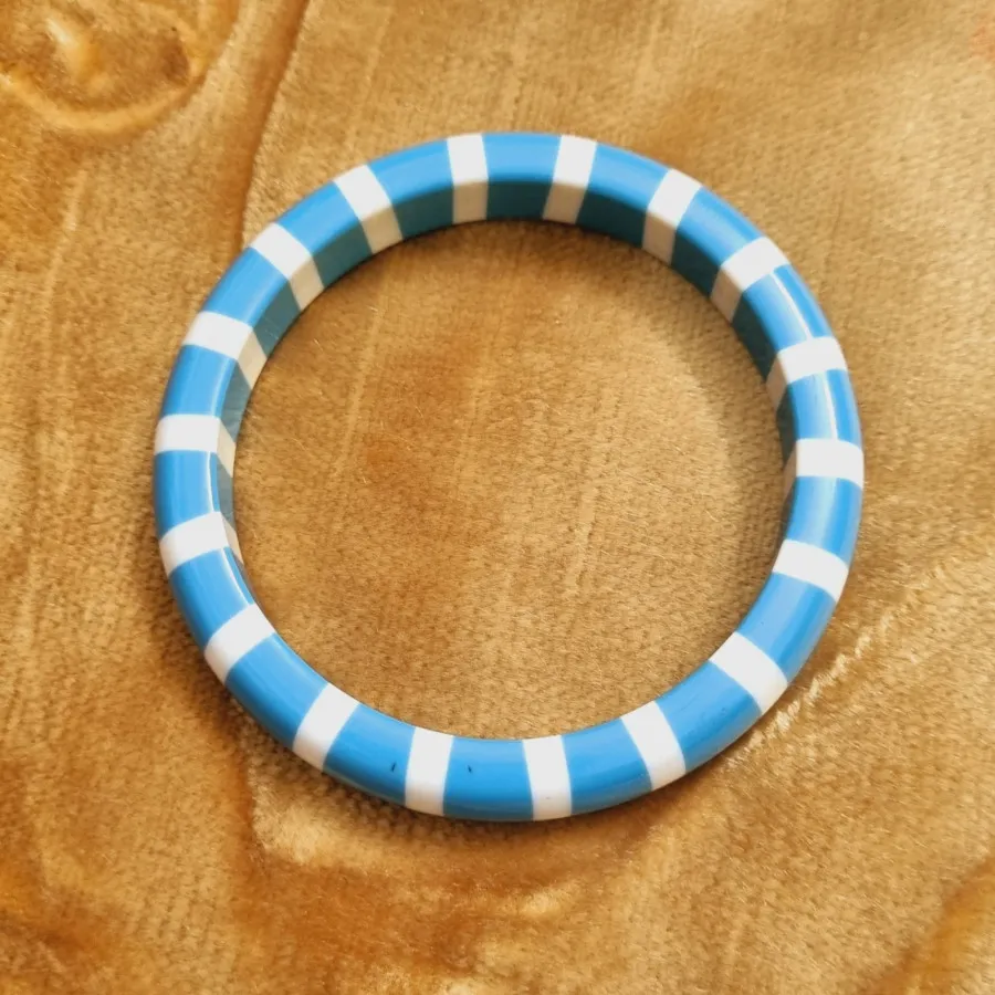 النگو راه راه