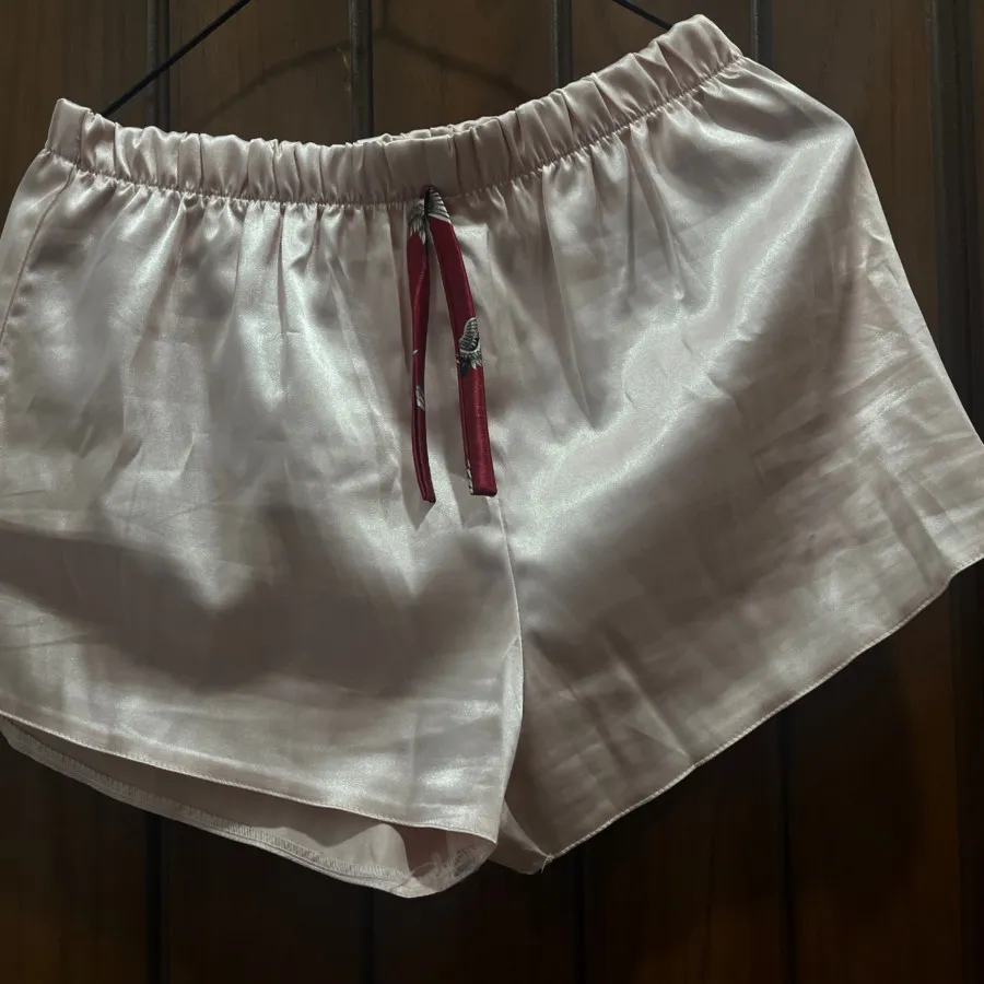 شلوارک ساتن