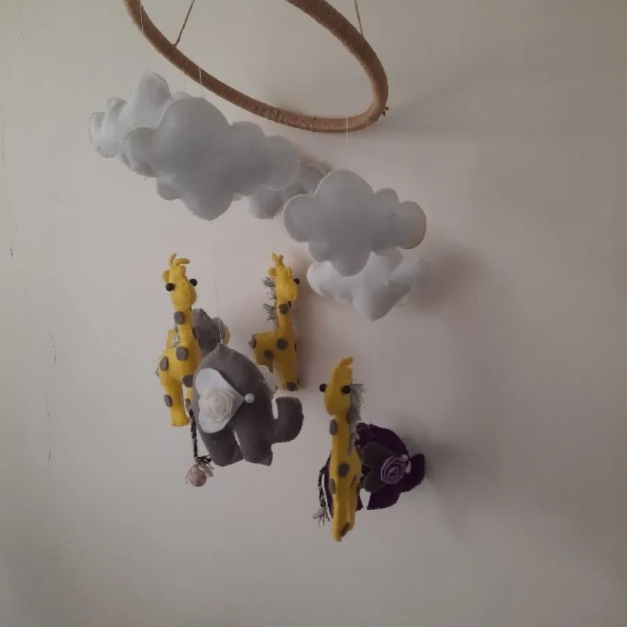 آویز تخت کودک