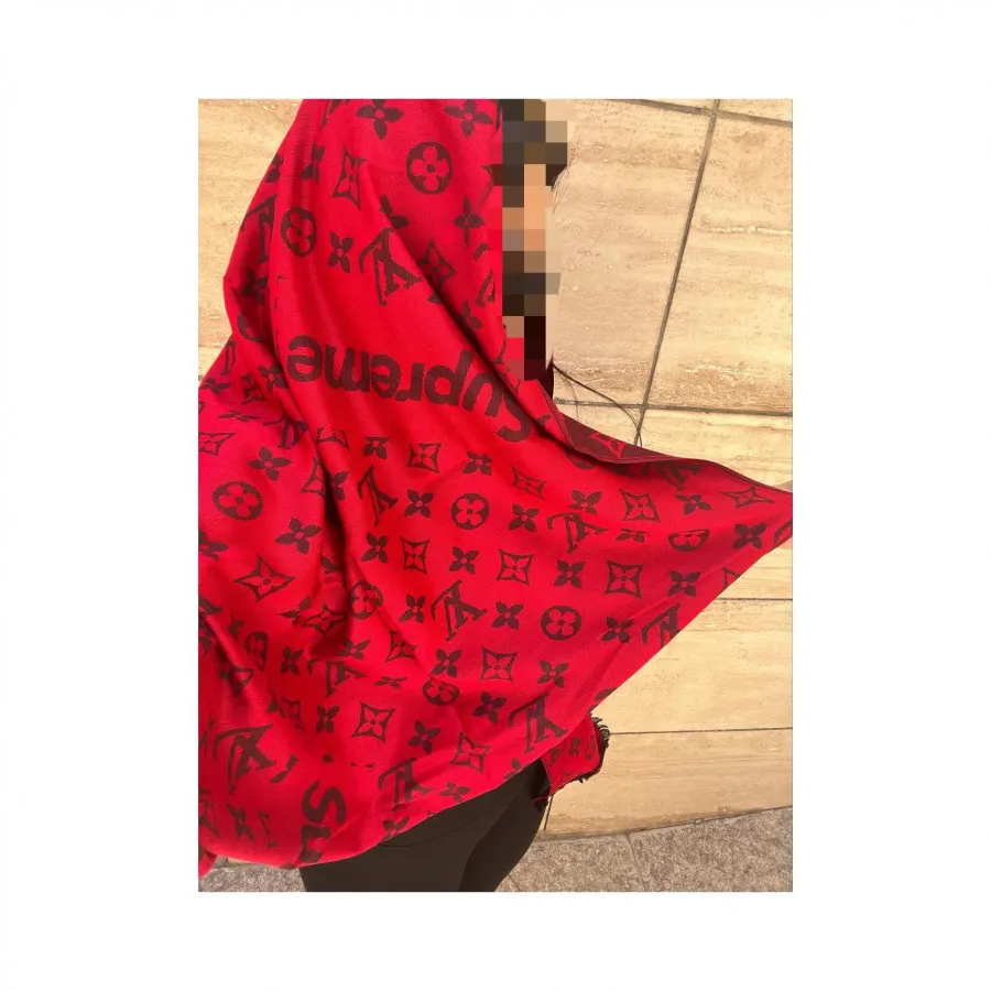 شال Louis Vuitton