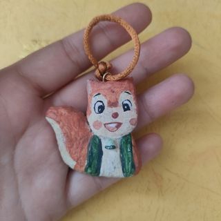 آویز سنگی سنجاب بنر