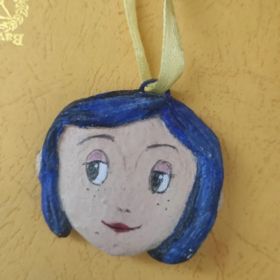 آویز یا مدال سنگی