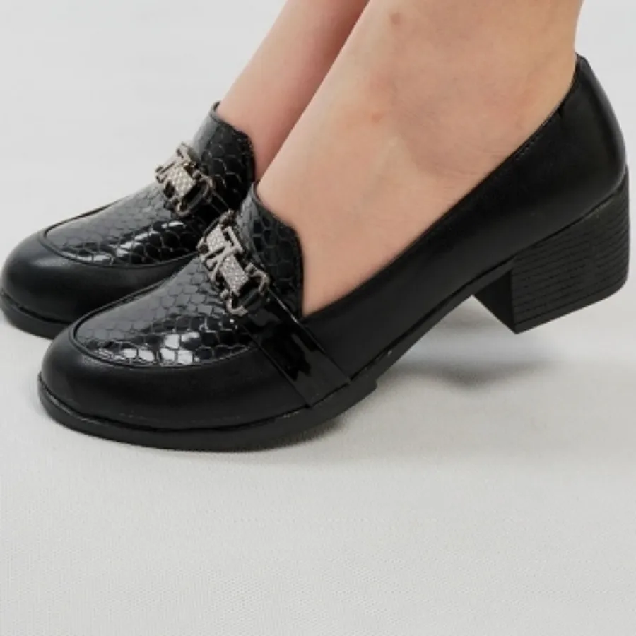 کفش کالج چرم زنانه