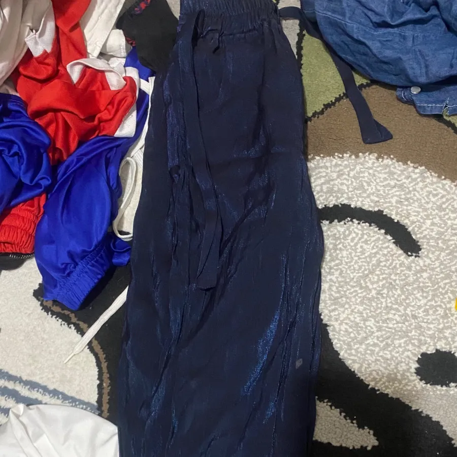 شلوار دخترونه