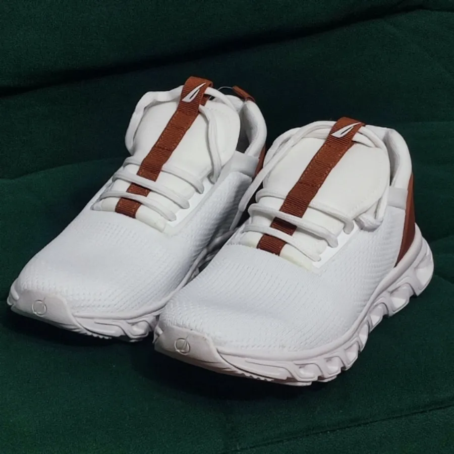 کتونی  Nautica سایز 37