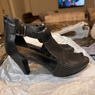 صندل کفش پاشنه مارال چرم