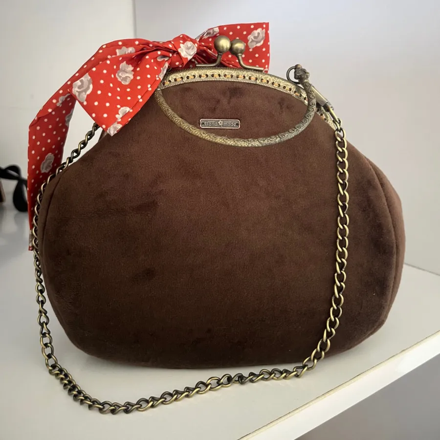 کیف زیبای دست دوز