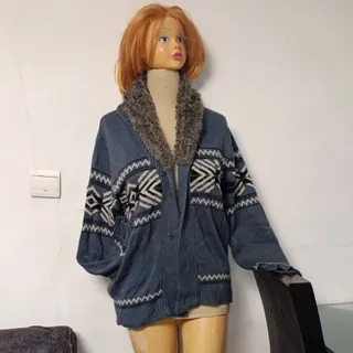 ژاکت  کاموایی گرم
