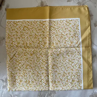 اسکارف یا دستمال گردن