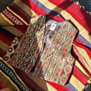 جلیقه سنتی آناشید