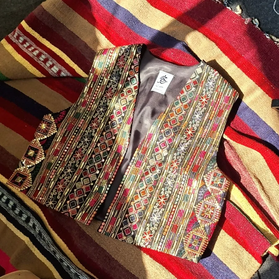 جلیقه سنتی آناشید