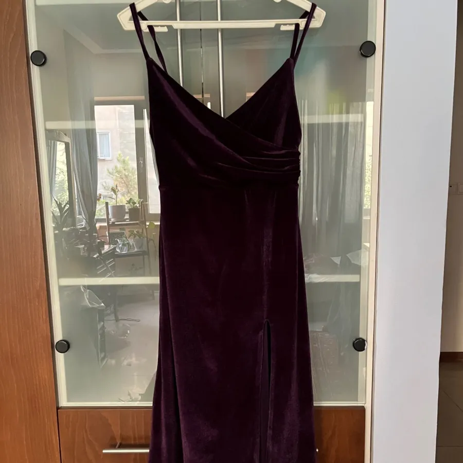 پیراهن مخمل چاک دار