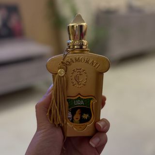عطر لیرا