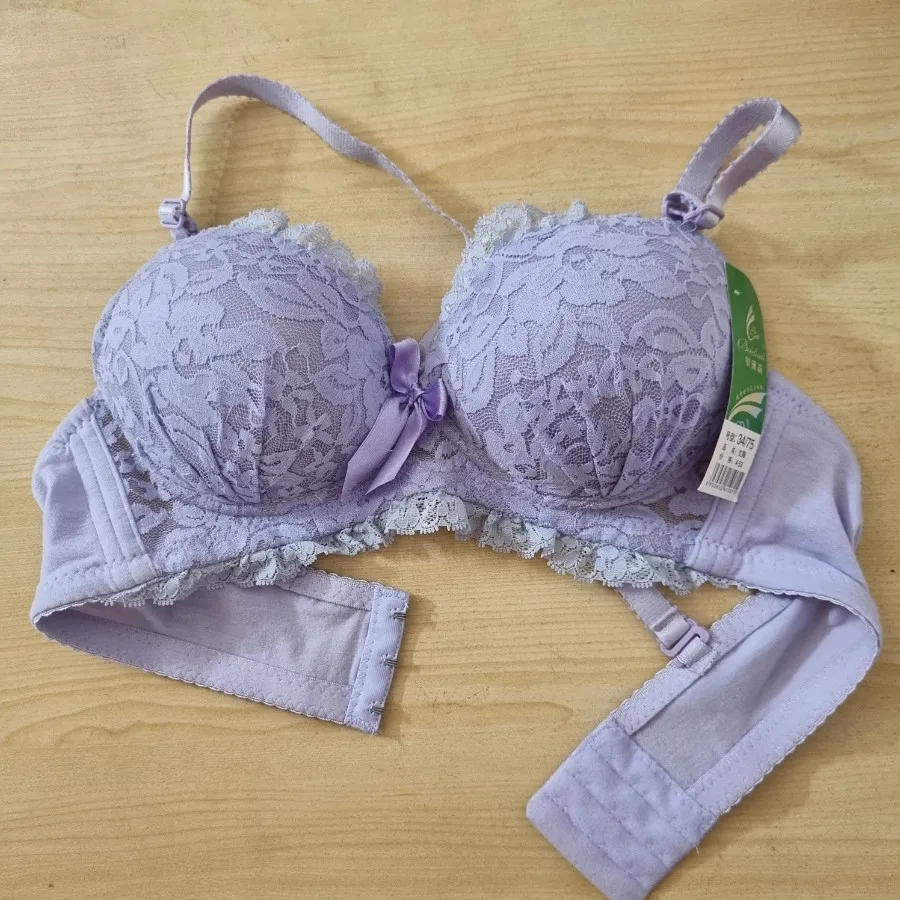 سوتین و شورت نخی