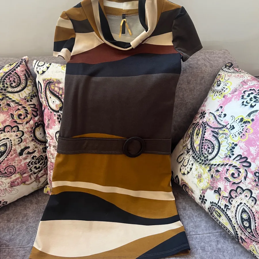 تونیک قهوه ای