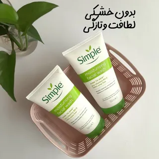 ژل موسچرایزینگ سیمپل