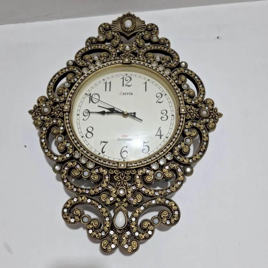 ساعت دیواری