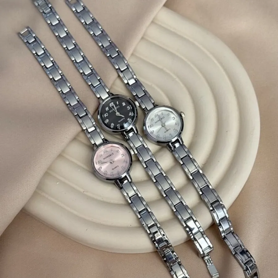 ساعت شیک وارداتی