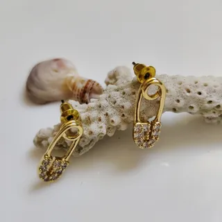 گوشواره طرح سنجاق قفلی