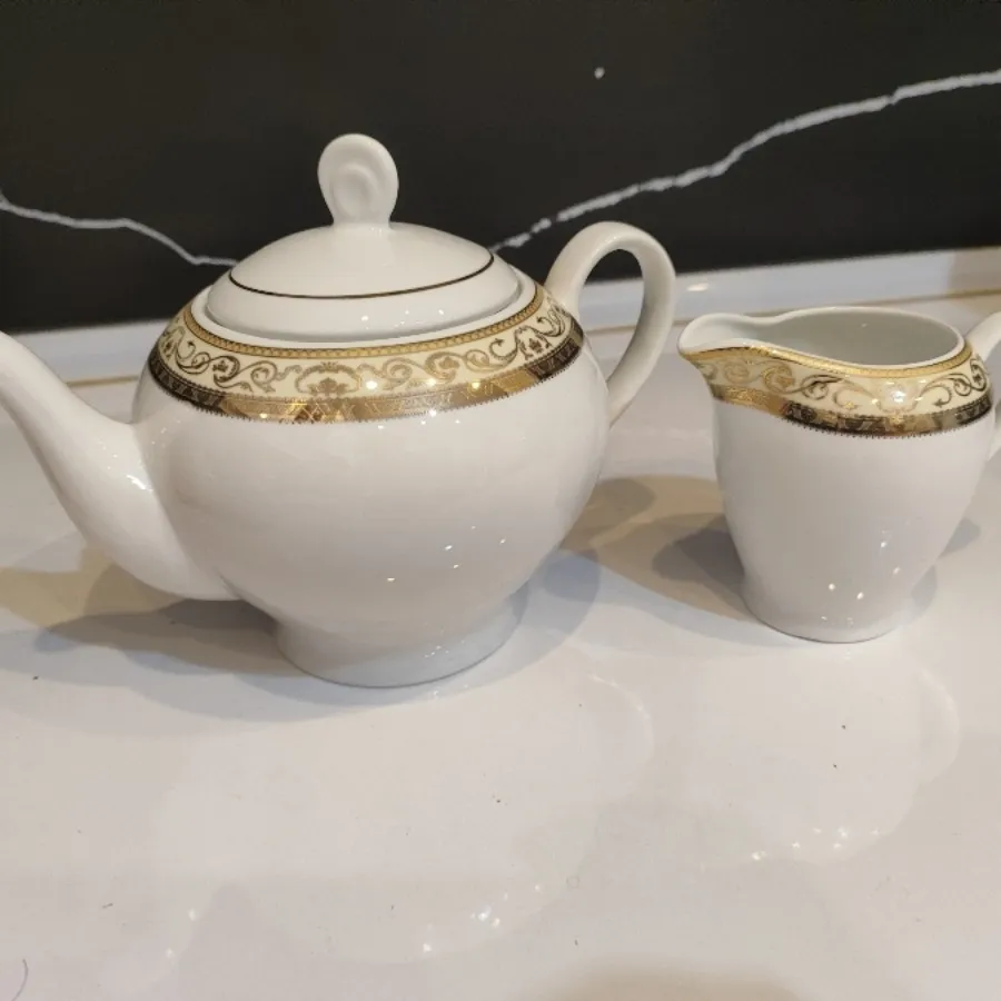 قوری و شکر ریز چینی