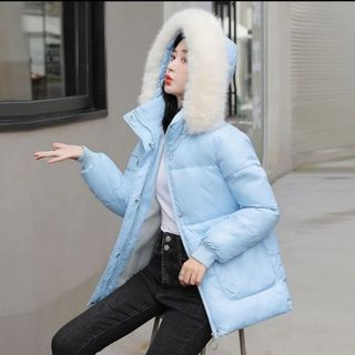 کاپشن آبی یخی