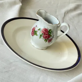 سس خوری گلسرخی کمیاب