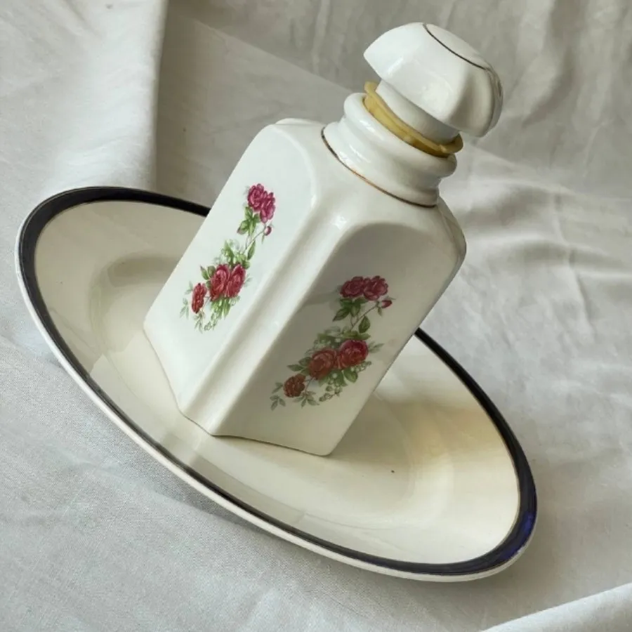 چایدان کمیاب گلسرخی