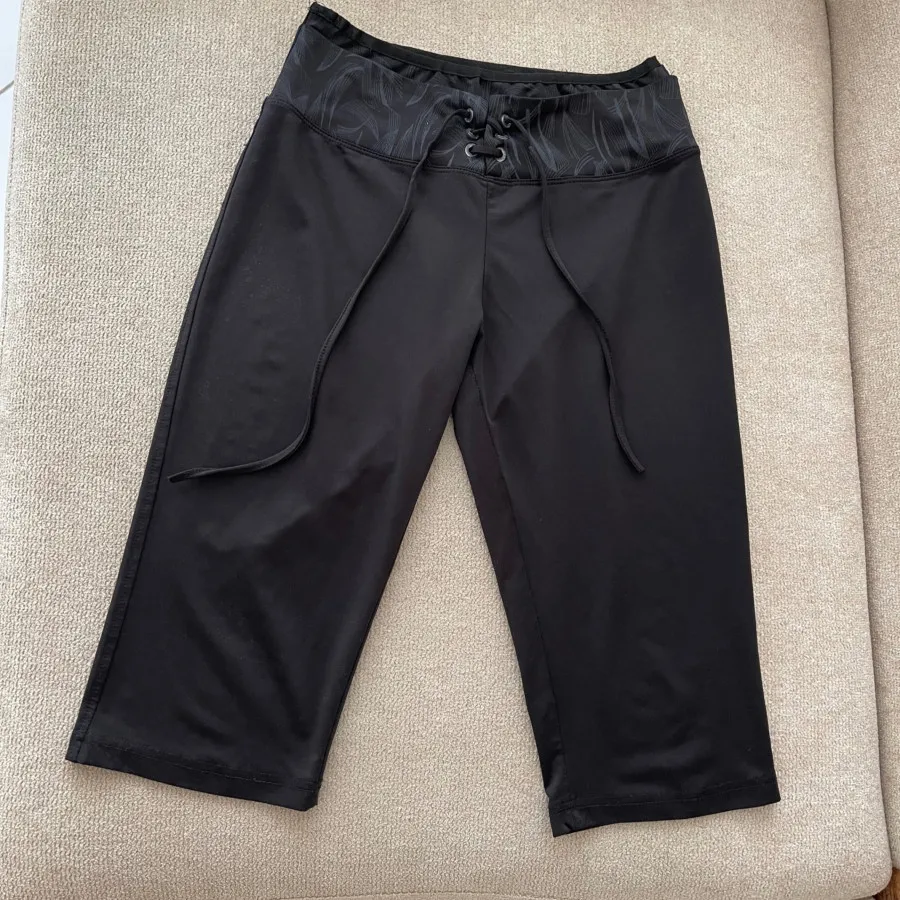 شلوارک ورزشی