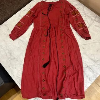 پیراهن لینن گلدوزی شده