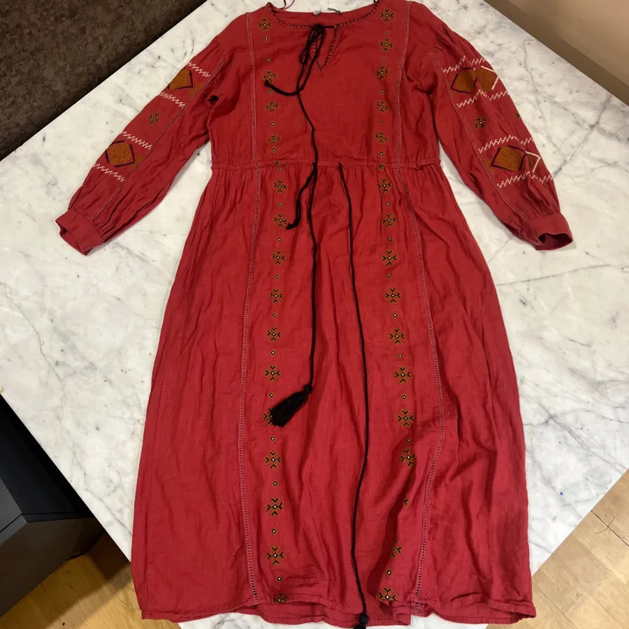 پیراهن لینن گلدوزی شده