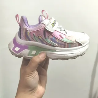 کتونی بچگانه