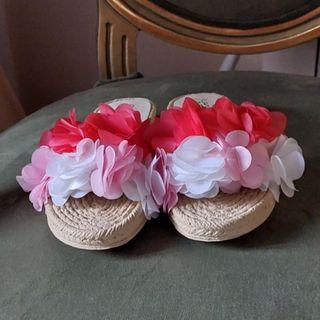 دمپایی( ورق بزنید )